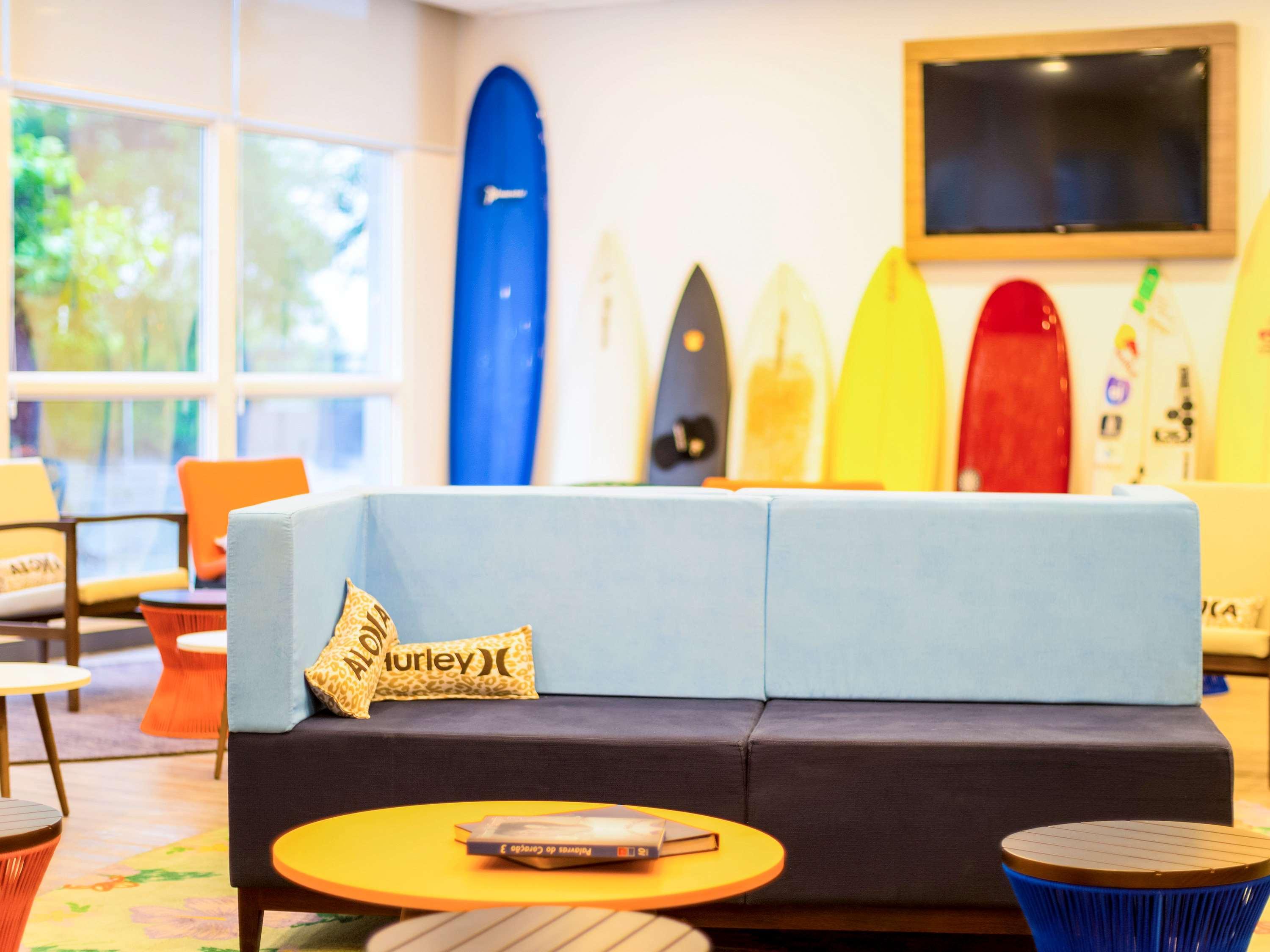 Delphin Surf 3*