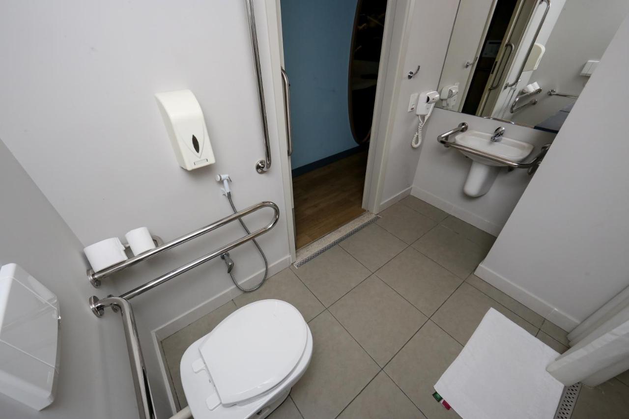 Delphin Surf Hotel 3*