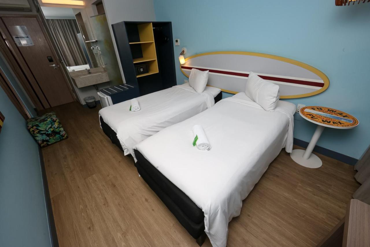 Hotel Delphin Surf 3*
