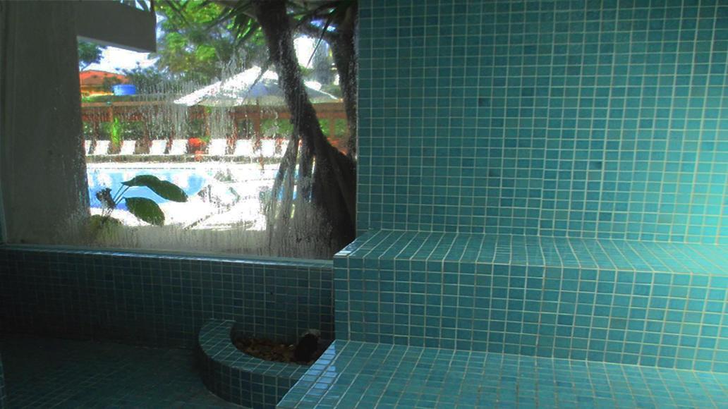 Delphin Surf Hotel