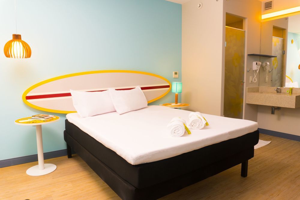 Delphin Surf Hotel